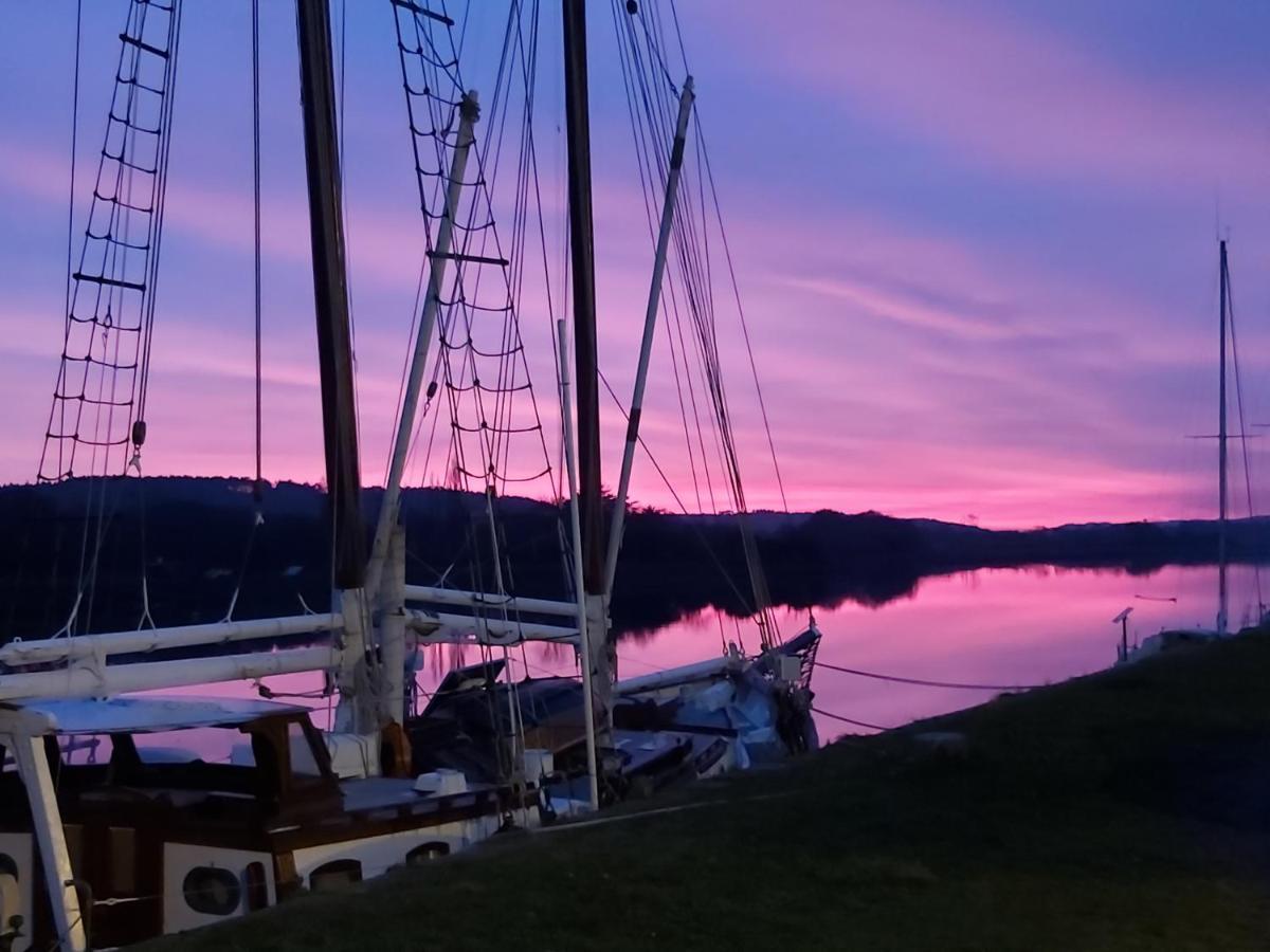 A L Ancre De La Rive Bed and Breakfast Le Faou Buitenkant foto